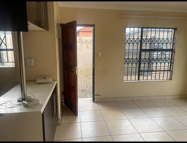 3 BEDROOM PROPERTY TO RENT IN MINDALORE